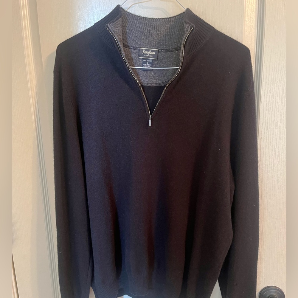 Neumann Marcus cashmere men's sweater